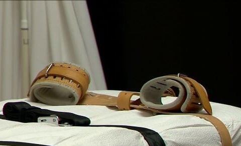 Death row inmate sues state in attempt to pause execution