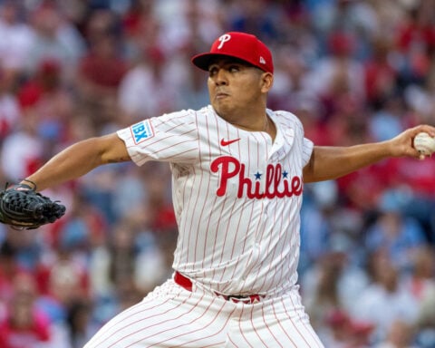 Left-hander Ranger Suárez and Boston Red Sox agree to $130 million, 5-year contract, AP source says