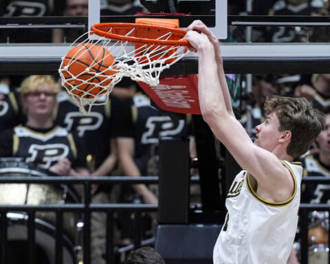 Braden Smith leads 2nd-half charge in No. 5 Purdue's 79-72 comeback victory over Iowa