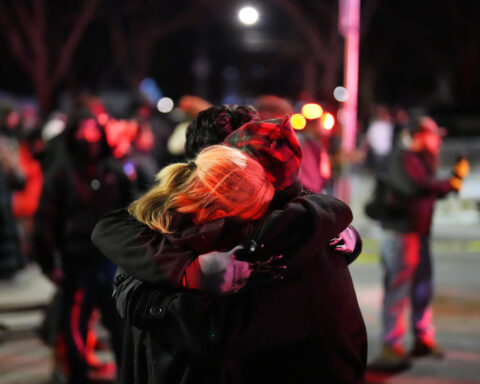Federal agent shoots a man officials say assaulted an officer, sparking new protests in Minneapolis