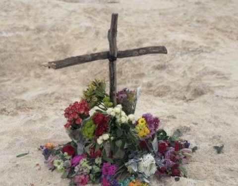 Community mourns Florida teens killed in sand tunnel collapse, organ donation brings hope