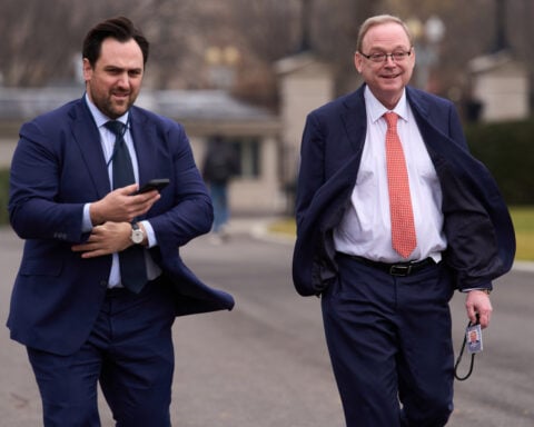 Trump says he wants to keep Hassett in White House, clouding Fed chair selection