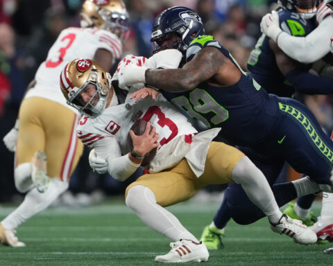 Seahawks dominate 49ers from opening kick, advance to NFC title game with 41-6 win