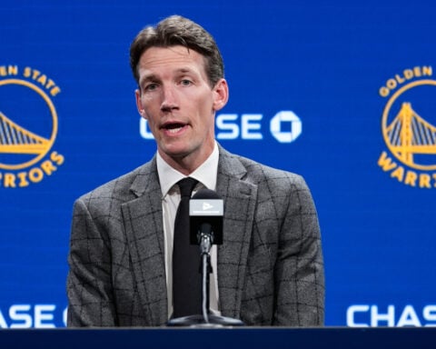 Warriors prepare to go forward without Jimmy Butler after season-ending right knee injury