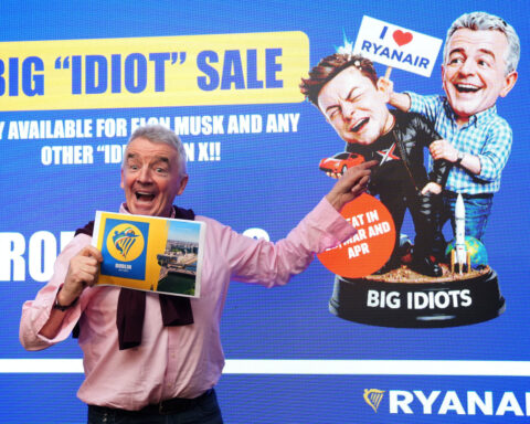 Ryanair CEO dismisses Elon Musk's idea of buying the airline as verbal feud escalates