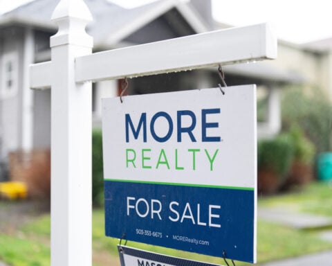 Trump pushes for lower rates and ban on investor home purchases in bid to make homes more affordable