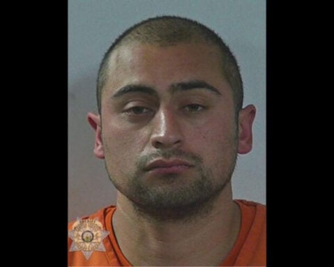 Deputies: Man strangled pregnant wife at park with their children nearby in hopes he would kill her