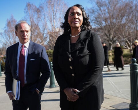 Takeaways: Supreme Court signals it will defy Trump to keep Lisa Cook on Federal Reserve