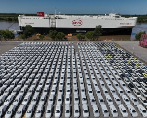 As Trump talks tariffs, his Argentine ally welcomes a first shipload of Chinese EVs