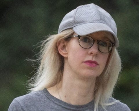 Elizabeth Holmes asks Trump to let her out of prison early