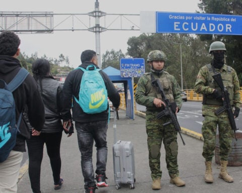 Colombia imposes tariffs and halts energy sales to Ecuador as trade feud escalates