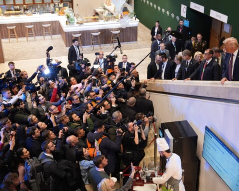 The Latest: Davos closes as Trump's diplomacy shifts to fresh Ukraine talks