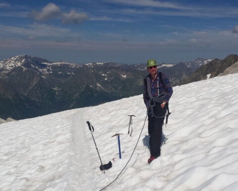 The man who saved two strangers’ lives on a mountain