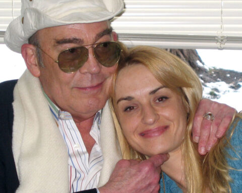 Review confirms journalist Hunter S. Thompson's 2005 death was a suicide