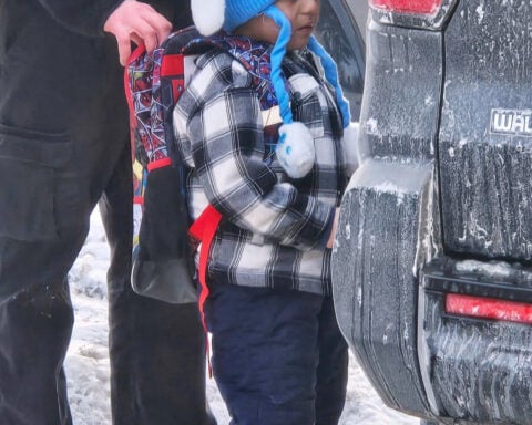 What Trump officials and immigration lawyers say about ICE detaining a 5-year-old