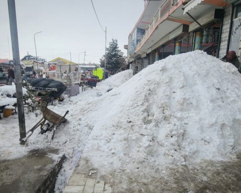 Heavy snow and rainfall kill 61, injure 110 over 3 days in Afghanistan, authorities say