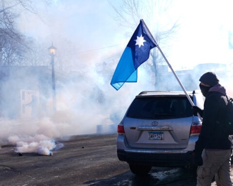 NBA postpones Timberwolves-Warriors game in Minneapolis after fatal shooting by federal officer
