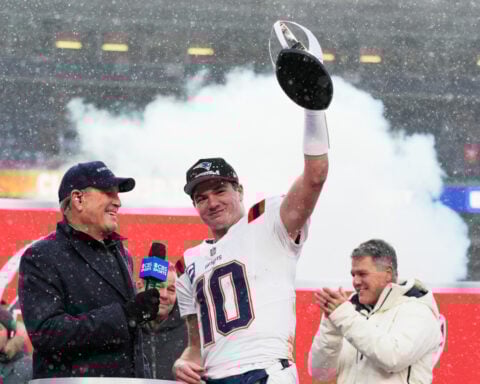 Patriots punch ticket to 12th Super Bowl with gritty 10-7 win over Broncos in snowy Denver