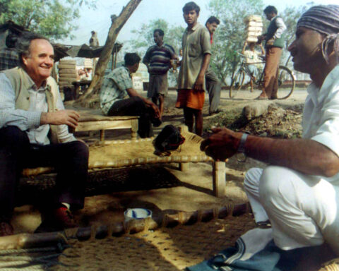 Mark Tully, BBC correspondent known as the 'voice of India,' dies at 90