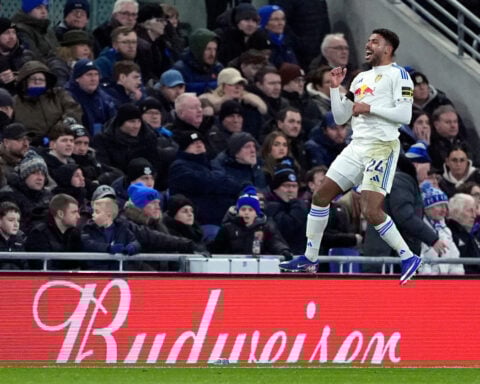 French striker Barry scores fourth goal in five games to rescue 1-1 draw for Everton against Leeds