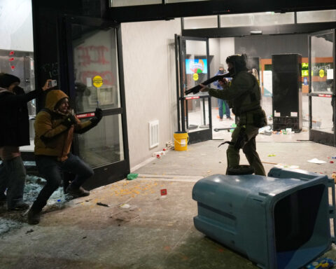 Minneapolis shooting scrambles Second Amendment politics for Trump