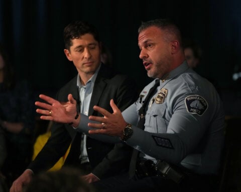 Mayor Frey responds to the Trump administration's initial characterizations of Alex Pretti