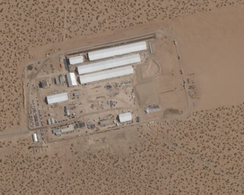 Nicaraguan man's death at troubled Texas detention camp was reported as a suicide, 911 records show