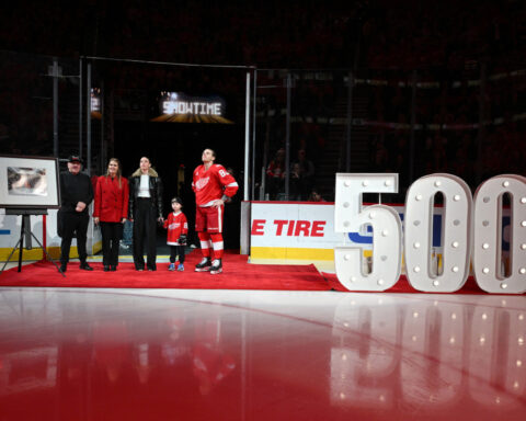 Red Wings' Kane ties Stars' Modano as highest-scoring American-born players in NHL history