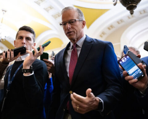 Hill Democrats – and even some Republicans – plot an exit for Noem