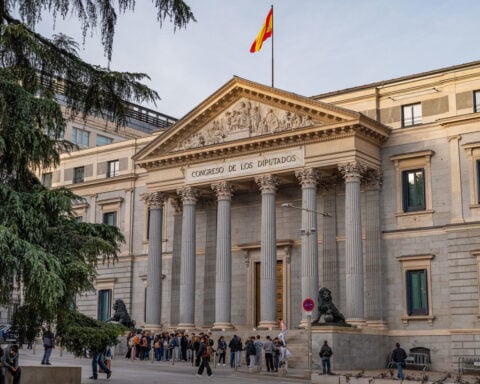 ‘A migration model based on human rights’: Spain to grant legal status to half a million undocumented migrants