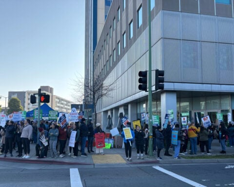 Another strike sends 31,000 Kaiser Permanente health care workers to picket lines