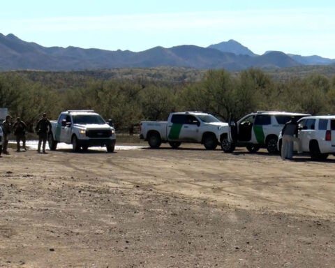 1 person shot after exchanging gunfire with Border Patrol agents in Arizona, sheriff says