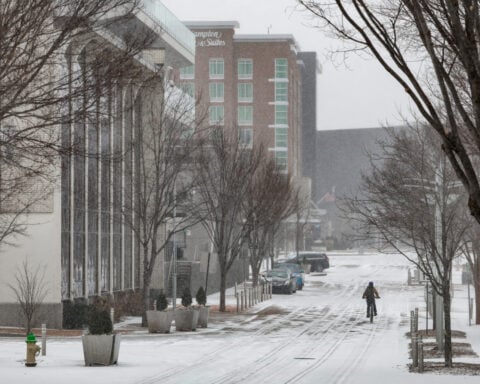 Frost quakes cause loud booms, light shaking when bitterly cold temperatures persist