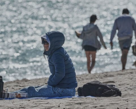 It’s about to get so cold, Florida’s Gulf Coast beaches could see snowflakes
