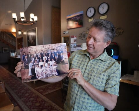 Polygamous sect's sway has dwindled in twin towns on Arizona-Utah line. Residents enjoy new freedoms