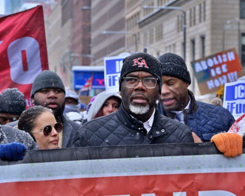 Chicago mayor signs executive order calling on police to investigate federal immigration agents accused of misconduct