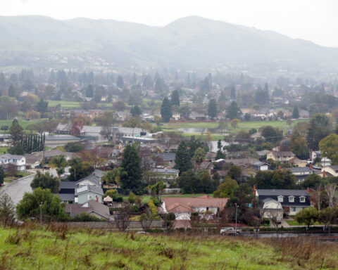 San Francisco Bay Area rattled by series of early morning earthquakes