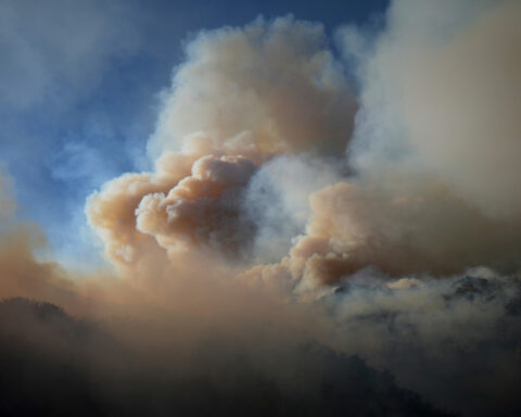 Study ties particle pollution from wildfire smoke to 24,100 US deaths per year
