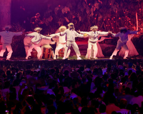 Puerto Ricans are jazzed for Bad Bunny’s Spanish-language Super Bowl performance. They’re not the only ones.