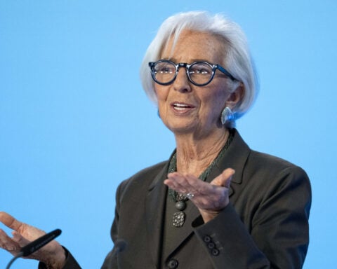 Europe's central bank maintains interest rate with economic growth resilient