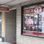 Man accused of wielding knives while naked inside eye doctor's office