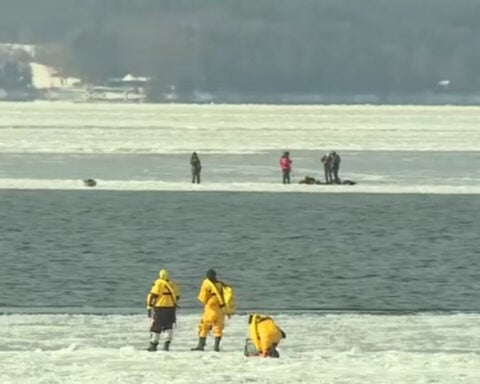 Police, rescue crews save skaters stuck on chunk of drifting ice