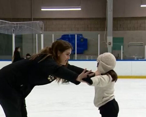 Figure skating coaches hoping to inspire the next generation of Olympic athletes