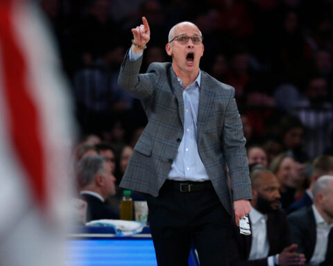 No. 22 St. John's makes Big East statement, ending 18-game win streak for third-ranked UConn