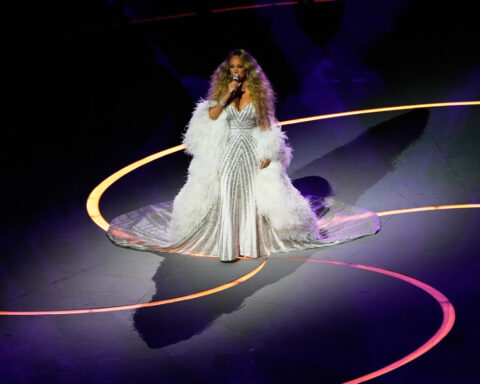 Mariah Carey's Olympic act prompts questions about possible lip-syncing and a curious teleprompter