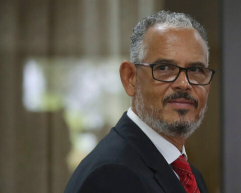 Haiti's presidential council dissolves after rocky tenure as unelected US-backed ruler remains