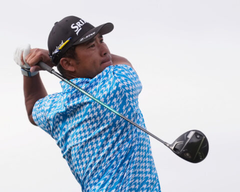 Matsuyama shoots 68 to take 1-shot lead at Phoenix Open with top-ranked Scheffler lurking