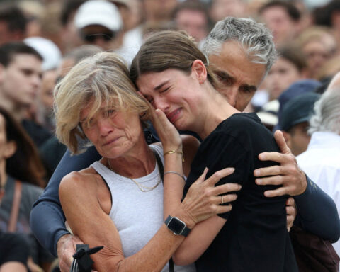 Clashes in Sydney over Israeli president’s visit as police disperse mass protests