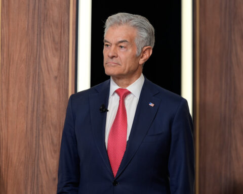 'Take the vaccine, please,' a top US health official says in an appeal as measles cases rise