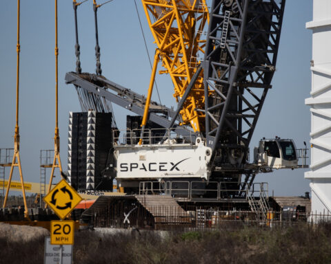 Musk clips his Mars settlement ambition, aims for the moon instead